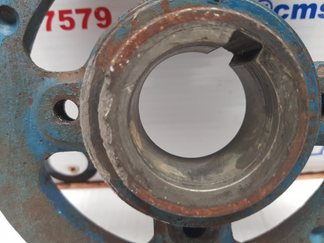 Ford 3000, 4000, 5000, 2110, 2310 Crankshaft Pulley D5nn6a312a ,83903583 - Tendeur de courroie pour Tracteur agricole: photos 4 Ford 3000, 4000, 5000, 2110, 2310 Crankshaft Pulley D5nn6a312a ,83903583 - Tendeur de courroie pour Tracteur agricole: photos 4