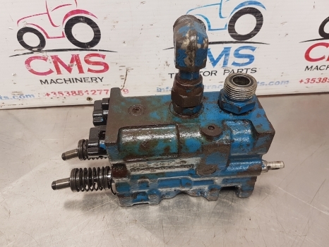 Ford 40, 10, Ts, Tw Tw15 Hydraulic Spool Valve Body Double E9nnb950bb , 81864874 - Valve hydraulique pour Tracteur agricole: photos 1 Ford 40, 10, Ts, Tw Tw15 Hydraulic Spool Valve Body Double E9nnb950bb , 81864874 - Valve hydraulique pour Tracteur agricole: photos 1