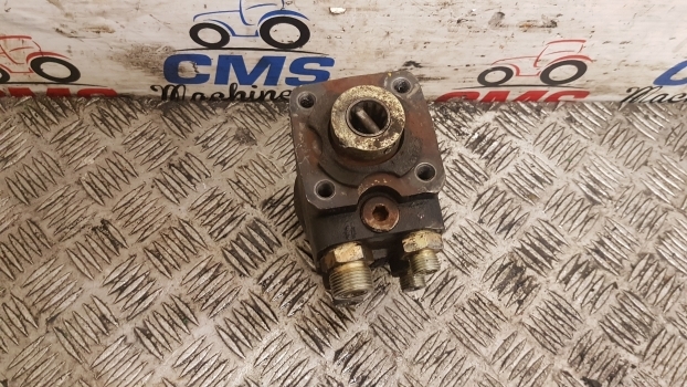Ford 40 And Ts Series Orbital Unit F0nn3a244ba, 81863600 , Danfoss 150n1031 - Commande de gouvernail pour Tracteur agricole: photos 2 Ford 40 And Ts Series Orbital Unit F0nn3a244ba, 81863600 , Danfoss 150n1031 - Commande de gouvernail pour Tracteur agricole: photos 2