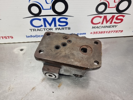 Ford 40 Series, 7840, 8240, 8340, Ts, Hydraulic Valve F2nnr947aa, 81878459 - Valve hydraulique pour Machine agricole: photos 5 Ford 40 Series, 7840, 8240, 8340, Ts, Hydraulic Valve F2nnr947aa, 81878459 - Valve hydraulique pour Machine agricole: photos 5