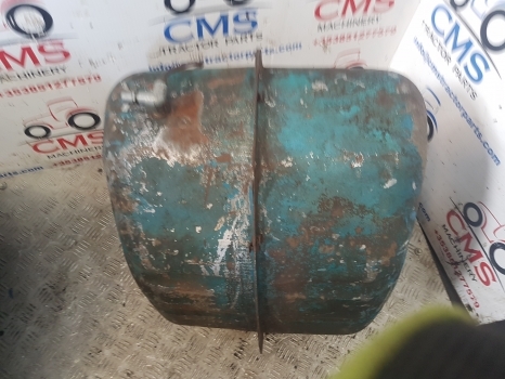 Ford 4000, 4600 Fuel Tank 83935630, E2nn9002ba, E3nn9002kb - Réservoir de carburant pour Tracteur agricole: photos 3 Ford 4000, 4600 Fuel Tank 83935630, E2nn9002ba, E3nn9002kb - Réservoir de carburant pour Tracteur agricole: photos 3