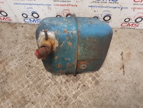 Ford 4000, 4600 Fuel Tank Original E2nn9002ba, E3nn9002kb, 83935630 - Réservoir de carburant pour Machine agricole: photos 1 Ford 4000, 4600 Fuel Tank Original E2nn9002ba, E3nn9002kb, 83935630 - Réservoir de carburant pour Machine agricole: photos 1