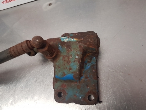 Ford 4600, 2000, 5000, 30 Series 4610 Hydraulic Selector Valve Assy E0nnd960ba - Valve hydraulique pour Tracteur agricole: photos 4 Ford 4600, 2000, 5000, 30 Series 4610 Hydraulic Selector Valve Assy E0nnd960ba - Valve hydraulique pour Tracteur agricole: photos 4