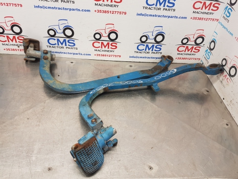 Ford 5000. 6600, 7000 Brake Pedal With Air Brake Cylinder Pair 338020106 - Pédale pour Machine agricole: photos 5 Ford 5000. 6600, 7000 Brake Pedal With Air Brake Cylinder Pair 338020106 - Pédale pour Machine agricole: photos 5