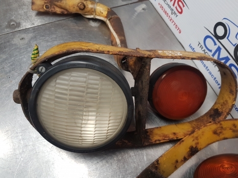 Ford 550, 555, 655 Working Lighs Assembly 83930993, E1nn13n083bc12z - Lumière/ Éclairage pour Tractopelle: photos 5 Ford 550, 555, 655 Working Lighs Assembly 83930993, E1nn13n083bc12z - Lumière/ Éclairage pour Tractopelle: photos 5