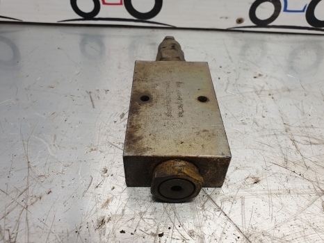 Ford 555 Hydraulic Check Valve 81873170 , Sauer-sundstrand Rpl06/c5-unf 495 - Valve hydraulique pour Tracteur agricole: photos 4 Ford 555 Hydraulic Check Valve 81873170 , Sauer-sundstrand Rpl06/c5-unf 495 - Valve hydraulique pour Tracteur agricole: photos 4