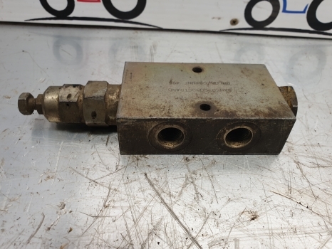 Ford 555 Hydraulic Check Valve 81873170 , Sauer-sundstrand Rpl06/c5-unf 495 - Valve hydraulique pour Tracteur agricole: photos 5 Ford 555 Hydraulic Check Valve 81873170 , Sauer-sundstrand Rpl06/c5-unf 495 - Valve hydraulique pour Tracteur agricole: photos 5