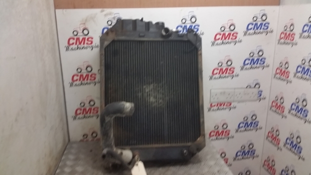 Ford 5640, 6640, 7740 Engine Water Cooling Radiator 82015101, 82010660 - Radiateur pour Tracteur agricole: photos 1 Ford 5640, 6640, 7740 Engine Water Cooling Radiator 82015101, 82010660 - Radiateur pour Tracteur agricole: photos 1