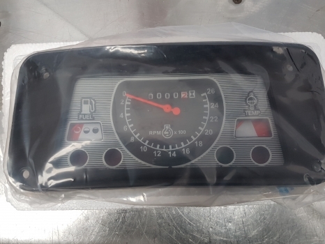 Ford 6610, 4610, 7610 Dash Clock, Instrument Cluster D8nn10849tb, 83953544 - Panel de instrumentos pour Tracteur agricole: photos 5 Ford 6610, 4610, 7610 Dash Clock, Instrument Cluster D8nn10849tb, 83953544 - Panel de instrumentos pour Tracteur agricole: photos 5