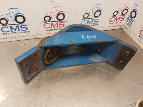 Ford 6640, 8240, 7340, Ts 100, 110, 115 Cab Support 82012215, 81873262 - Suspension de cabine: photos 1 Ford 6640, 8240, 7340, Ts 100, 110, 115 Cab Support 82012215, 81873262 - Suspension de cabine: photos 1