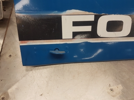 Ford 7600 Rhs Bonnet Hood Panel C7nn16625e, E9nn16a724aa, D5nn16a724b - Capot pour Tracteur agricole: photos 4 Ford 7600 Rhs Bonnet Hood Panel C7nn16625e, E9nn16a724aa, D5nn16a724b - Capot pour Tracteur agricole: photos 4