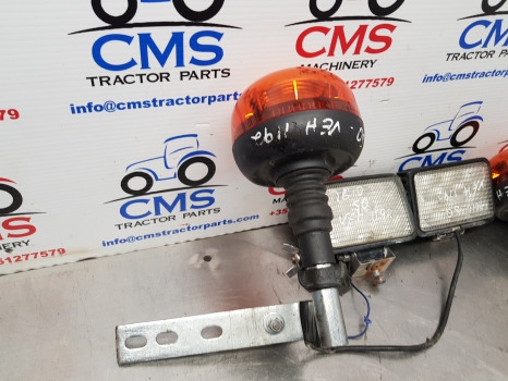 Ford 7610, 10, Tw, 30 Series, Super Q Cab Beacon Lights Kit 2010665 - Lumière/ Éclairage: photos 4 Ford 7610, 10, Tw, 30 Series, Super Q Cab Beacon Lights Kit 2010665 - Lumière/ Éclairage: photos 4