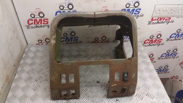 Ford 7740, 5640, 7840, 8240, 40 Series Steering Dashboard Panel 81867812 - Panel de instrumentos pour Tracteur agricole: photos 1 Ford 7740, 5640, 7840, 8240, 40 Series Steering Dashboard Panel 81867812 - Panel de instrumentos pour Tracteur agricole: photos 1