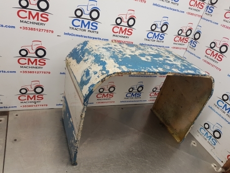 Ford 7810, 7910, 8210 Series Bonnet Cover Panel In Front Of The Cab D5nn9n128a - Capot pour Tracteur agricole: photos 1 Ford 7810, 7910, 8210 Series Bonnet Cover Panel In Front Of The Cab D5nn9n128a - Capot pour Tracteur agricole: photos 1