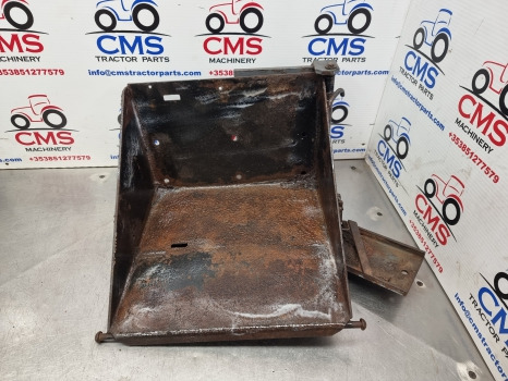Ford 7840, 8240, 8340, 6640 Battery Tray Assy F0nn10n655ab11b, F0nn10723de11m - Suspension de cabine: photos 1 Ford 7840, 8240, 8340, 6640 Battery Tray Assy F0nn10n655ab11b, F0nn10723de11m - Suspension de cabine: photos 1