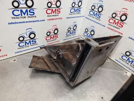 Ford 7840, 8240, 8340, 6640 Battery Tray Assy F0nn10n655ab11b, F0nn10723de11m - Suspension de cabine: photos 4 Ford 7840, 8240, 8340, 6640 Battery Tray Assy F0nn10n655ab11b, F0nn10723de11m - Suspension de cabine: photos 4