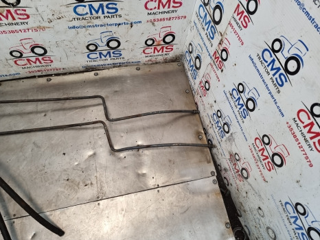 Ford 8340, 7840, 8240, Transmission Oil Cooler Pipes, Tubes 82006300, 82016764 - Radiateur: photos 3 Ford 8340, 7840, 8240, Transmission Oil Cooler Pipes, Tubes 82006300, 82016764 - Radiateur: photos 3