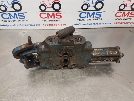 Ford 8700, 9700, Tw Series Tw15. Hydraulic Remote Valve E2nnb950ea - Valve hydraulique pour Tracteur agricole: photos 3 Ford 8700, 9700, Tw Series Tw15. Hydraulic Remote Valve E2nnb950ea - Valve hydraulique pour Tracteur agricole: photos 3