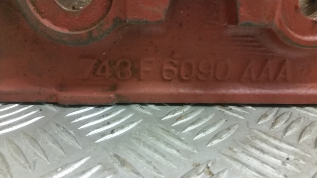 Ford Engine Cylinder Head 743f6090aaa - Culasse pour Tracteur agricole: photos 4 Ford Engine Cylinder Head 743f6090aaa - Culasse pour Tracteur agricole: photos 4