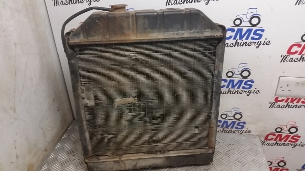 Ford Engine Water Cooling Radiator 2 - Radiateur pour Tracteur agricole: photos 3 Ford Engine Water Cooling Radiator 2 - Radiateur pour Tracteur agricole: photos 3