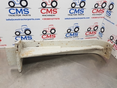 Ford New Holland 2000, 3000, 5100, 4600, 6600 Mudguard Bracket Support 81822981 - Aile pour Tracteur agricole: photos 5 Ford New Holland 2000, 3000, 5100, 4600, 6600 Mudguard Bracket Support 81822981 - Aile pour Tracteur agricole: photos 5