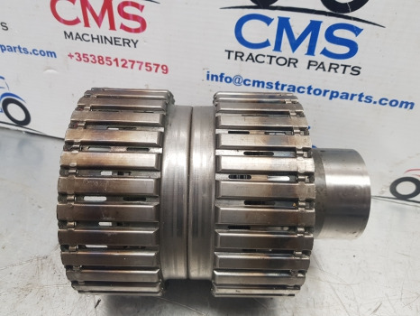 Ford New Holland 40 And Ts Series, 8240 Rear Clutch Housing, 82036853, 82016096 - Embrayage et pièces pour Machine agricole: photos 2 Ford New Holland 40 And Ts Series, 8240 Rear Clutch Housing, 82036853, 82016096 - Embrayage et pièces pour Machine agricole: photos 2