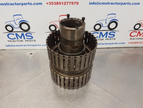 Ford New Holland 40 And Ts Series Rear Clutch Housing, 82036853, 82016096 - Embrayage et pièces pour Machine agricole: photos 1 Ford New Holland 40 And Ts Series Rear Clutch Housing, 82036853, 82016096 - Embrayage et pièces pour Machine agricole: photos 1