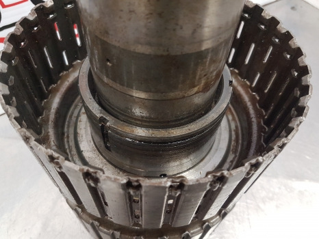 Ford New Holland 40 And Ts Series Rear Clutch Housing, 82036853, 82016096 - Embrayage et pièces pour Machine agricole: photos 5 Ford New Holland 40 And Ts Series Rear Clutch Housing, 82036853, 82016096 - Embrayage et pièces pour Machine agricole: photos 5