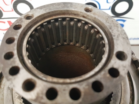 Ford New Holland 40 And Ts Series Rear Clutch Housing (kit With Shaft) 82036853 - Embrayage et pièces pour Machine agricole: photos 4 Ford New Holland 40 And Ts Series Rear Clutch Housing (kit With Shaft) 82036853 - Embrayage et pièces pour Machine agricole: photos 4