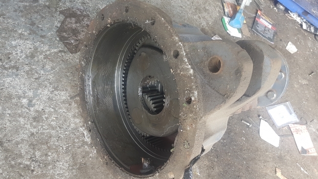 Ford New Holland Rear Half Axle Complete Rhs E9nn4010bd, E9nn4012bd, E9nn4235db - Essieu arrière pour Tracteur agricole: photos 5 Ford New Holland Rear Half Axle Complete Rhs E9nn4010bd, E9nn4012bd, E9nn4235db - Essieu arrière pour Tracteur agricole: photos 5