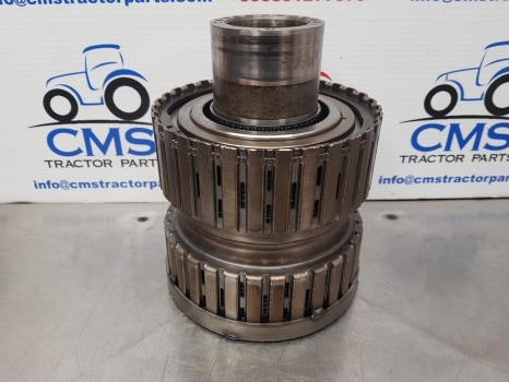 Ford New Holland Ts115a, 40, Ts Series Rear Clutch Housing Complete 82036853 - Embrayage et pièces pour Tracteur agricole: photos 2 Ford New Holland Ts115a, 40, Ts Series Rear Clutch Housing Complete 82036853 - Embrayage et pièces pour Tracteur agricole: photos 2