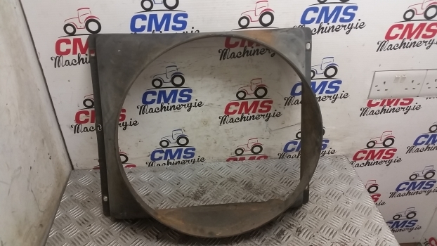 Ford Radiator Cowling D5nn8146, Please See The Description - Système de refroidissement pour Tracteur agricole: photos 1 Ford Radiator Cowling D5nn8146, Please See The Description - Système de refroidissement pour Tracteur agricole: photos 1
