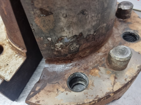 Ford Tw15, Tw10, Tw20, Wheel Wedges Pair Welded D6nn1n035a, D9nn1n036aa - Jante pour Tracteur agricole: photos 4 Ford Tw15, Tw10, Tw20, Wheel Wedges Pair Welded D6nn1n035a, D9nn1n036aa - Jante pour Tracteur agricole: photos 4