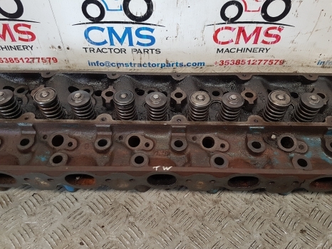Ford Tw20, Tw30, 9700, Engine Head D9nn6090ca, D9nn6049gb, 87802116 - Culasse pour Tracteur agricole: photos 3 Ford Tw20, Tw30, 9700, Engine Head D9nn6090ca, D9nn6049gb, 87802116 - Culasse pour Tracteur agricole: photos 3