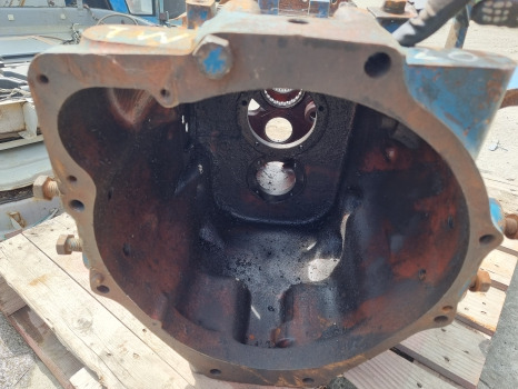 Fordtw20, Tw, 700 Series, Transmission Gearbox Housing D8nn7006ca, D8nn7005ca - Boîte de vitesse: photos 5 Fordtw20, Tw, 700 Series, Transmission Gearbox Housing D8nn7006ca, D8nn7005ca - Boîte de vitesse: photos 5