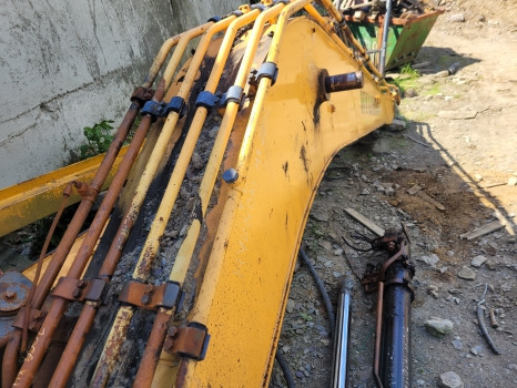 Hyundai Hx220lc Boom 5.68 M 61k6-10100, 61k6-11062 - Flèche pour Pelle: photos 5 Hyundai Hx220lc Boom 5.68 M 61k6-10100, 61k6-11062 - Flèche pour Pelle: photos 5