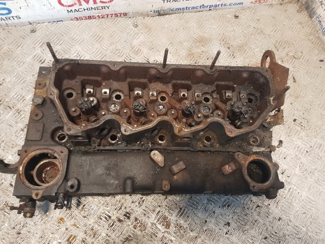 Hyundai Robex R140lc-9a, R160lc-9a, Engine Cylinder Head 3539605 - Moteur et pièces: photos 4 Hyundai Robex R140lc-9a, R160lc-9a, Engine Cylinder Head 3539605 - Moteur et pièces: photos 4