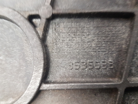 Hyundai Robex R140lc-9a, R160lc-9a Engine Head Valve Cover Zuac-00459, 3535533 - Moteur et pièces pour Machine agricole: photos 4 Hyundai Robex R140lc-9a, R160lc-9a Engine Head Valve Cover Zuac-00459, 3535533 - Moteur et pièces pour Machine agricole: photos 4