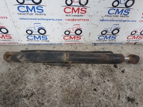 Jcb 2cx Showel Hydraulic Ram Cylinder 556/60084 - Vérin hydraulique pour Tractopelle: photos 1 Jcb 2cx Showel Hydraulic Ram Cylinder 556/60084 - Vérin hydraulique pour Tractopelle: photos 1