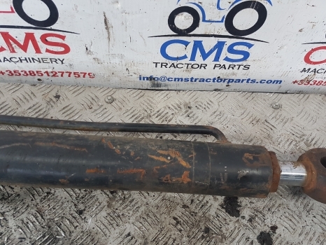 Jcb 2cx Showel Hydraulic Ram Cylinder 556/60084 - Vérin hydraulique pour Tractopelle: photos 3 Jcb 2cx Showel Hydraulic Ram Cylinder 556/60084 - Vérin hydraulique pour Tractopelle: photos 3