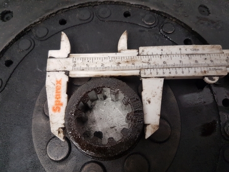 John Deere 1830, 2030, 3030, 3130 Clutch Disc Al30452, Al23097, Al120015 - Disque d'embrayage pour Tracteur agricole: photos 4 John Deere 1830, 2030, 3030, 3130 Clutch Disc Al30452, Al23097, Al120015 - Disque d'embrayage pour Tracteur agricole: photos 4