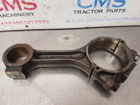 John Deere 2140, 2040, 2650, 2850 Engine Con Rod Re42733, R80032, R113612 - Bielle pour Tracteur agricole: photos 1 John Deere 2140, 2040, 2650, 2850 Engine Con Rod Re42733, R80032, R113612 - Bielle pour Tracteur agricole: photos 1