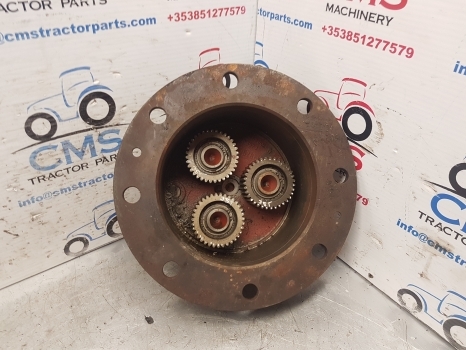 John Deere 2650 Front Axle Hub Hat Assy L60111, L60110, 4472463005, 4472363006 - Moyeu pour Tracteur agricole: photos 1 John Deere 2650 Front Axle Hub Hat Assy L60111, L60110, 4472463005, 4472363006 - Moyeu pour Tracteur agricole: photos 1
