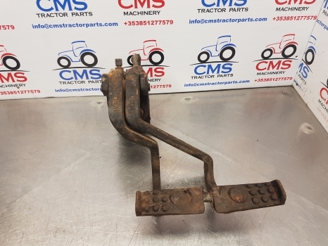 John Deere 2955, 2350, 2550, 2750, 2755 Brake Pump Actuator R67457 - Pièces de frein pour Tracteur agricole: photos 2 John Deere 2955, 2350, 2550, 2750, 2755 Brake Pump Actuator R67457 - Pièces de frein pour Tracteur agricole: photos 2