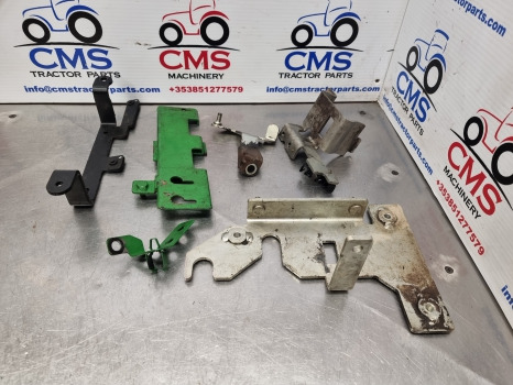 John Deere 6145r, 6r Series, Hydraulic Assorted Brackets Al218604 - Hydraulique: photos 2 John Deere 6145r, 6r Series, Hydraulic Assorted Brackets Al218604 - Hydraulique: photos 2