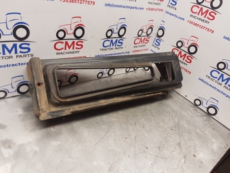 John Deere 6200, 6400 Cab Air Filter Box Lhs Al153005, Al158543, L75608 - Filtre de salon pour Tracteur agricole: photos 1 John Deere 6200, 6400 Cab Air Filter Box Lhs Al153005, Al158543, L75608 - Filtre de salon pour Tracteur agricole: photos 1