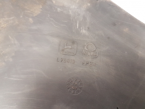 John Deere 6610, 6410, 6200, 6300, 6400, 6500, 6110 Air Duct Pipe Lhs L75819 - Chauffage/ Ventilation pour Tracteur agricole: photos 4 John Deere 6610, 6410, 6200, 6300, 6400, 6500, 6110 Air Duct Pipe Lhs L75819 - Chauffage/ Ventilation pour Tracteur agricole: photos 4