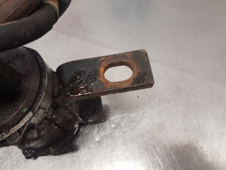 John Deere 6610, 6420, 6310 Brake Attenuator Al151879, Al116783, L114663 - Pièces de frein pour Machine agricole: photos 4 John Deere 6610, 6420, 6310 Brake Attenuator Al151879, Al116783, L114663 - Pièces de frein pour Machine agricole: photos 4