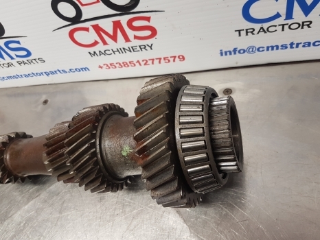 John Deere 6610, 6510, 6310, 6410transmission Drive Shaft 50km L112410 - Demi arbre pour Tracteur agricole: photos 3 John Deere 6610, 6510, 6310, 6410transmission Drive Shaft 50km L112410 - Demi arbre pour Tracteur agricole: photos 3