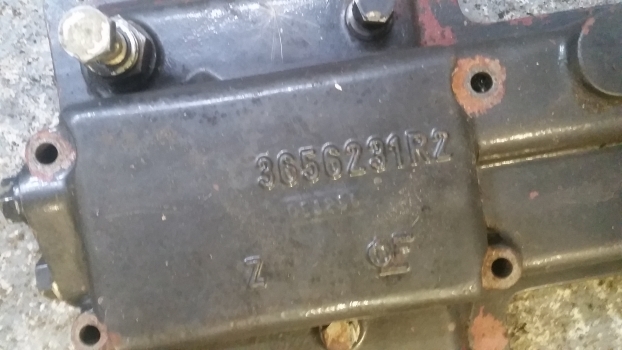 Landini Mythos 115 Transmission Control Cover Assembly 3656231m4, 3656231r2 - Levier de vitesse pour Tracteur agricole: photos 2 Landini Mythos 115 Transmission Control Cover Assembly 3656231m4, 3656231r2 - Levier de vitesse pour Tracteur agricole: photos 2